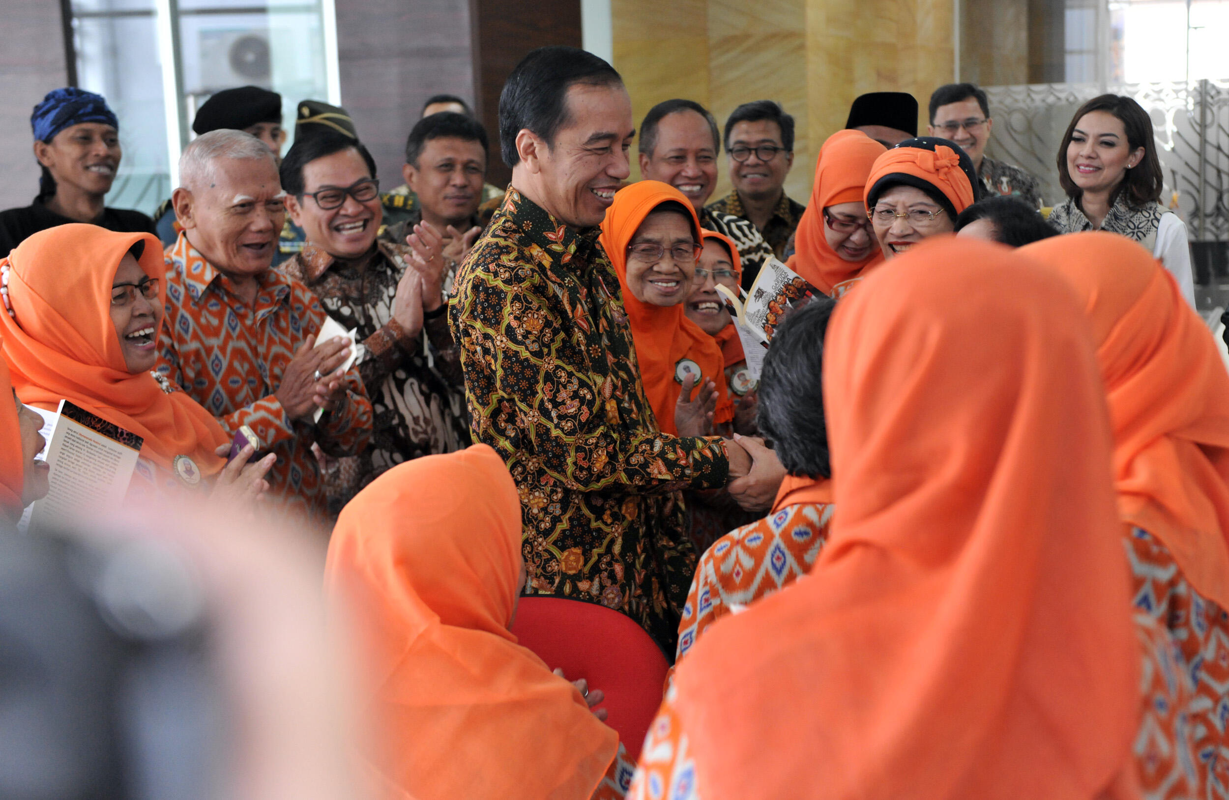 Survei Tunjukkan Rakyat Puas, Presiden Jokowi Janji Akan Terus Kerja Keras