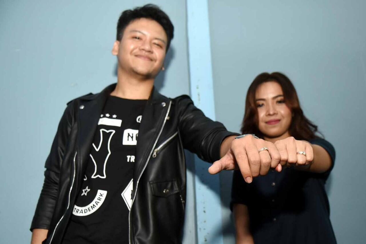 Ilham SM*SH Bareng Tunangannya