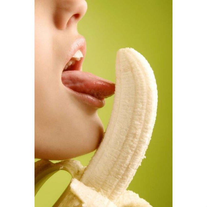 Seks Oral Bisa Bikin Suara Serak, Kok Bisa?