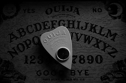 Fakta Tersembunyi Dari Papan Ouija Dalam Permainan Pemanggil Arwah!