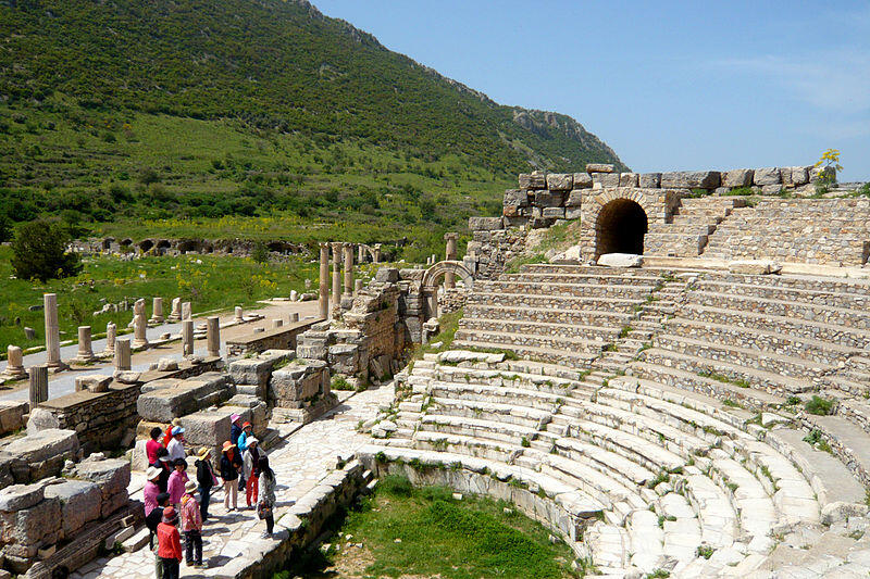 MENIKMATI SUASANA ROMAWI KUNO DI EPHESUS, SELCUK, TURKI