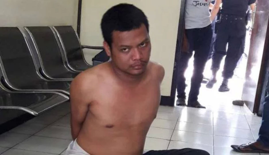 Apes, Maling Ini Terkurung Dalam Mobil Fortuner di Gambir