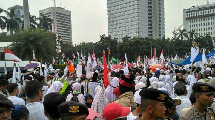 Bela Rohingya, FPI Minta Senjata untuk Perangi Myanmar