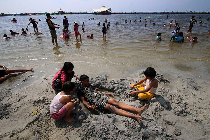 Djarot Minta Masuk Ancol Gratis