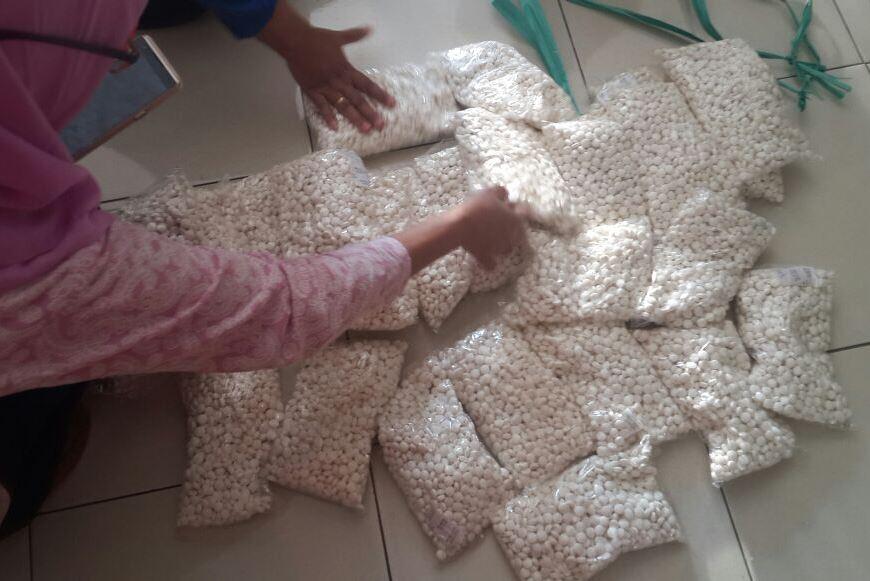 Puluhan Ribu Obat PCC Ditemukan di Makassar