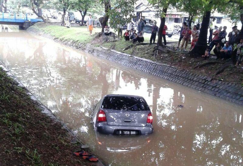 FAKTA BAHWA BAHASA SUNDA ITU UNIK LUAR BIASA