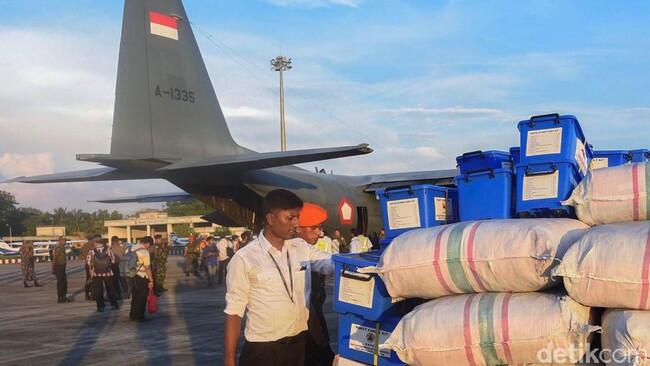 Disebut Prabowo Pencitraan, Jokowi Tetap Kirim Bantuan ke Rohingya