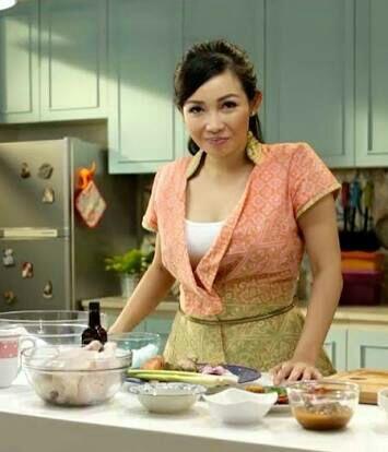 (Weekend) Rinrin Marinka, Host &amp; Chef Celebrity Cantik Indonesia