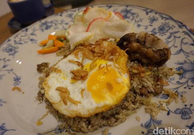 Nasi Goreng yang Sedap dengan Ragam Bumbu Unik Ada di 10 Tempat Ini