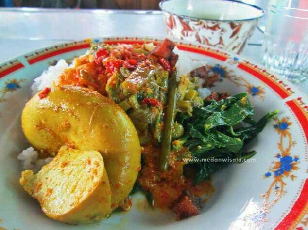 Los Lambuang. Icon wisata Kuliner Kota Bukittinggi