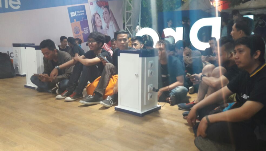 &#91;FR&#93; Keren Samsung Galaxy J Pro ada di Jakcloth Cirebon