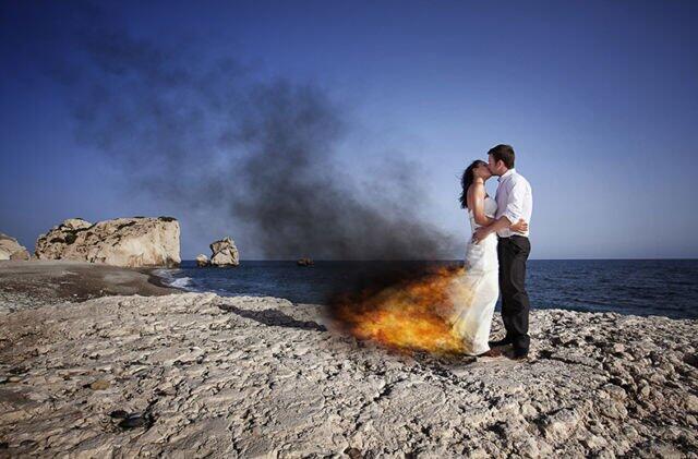 Ini Dia Prewedding dengan Konsep Bakar Gaun yang Lagi Hits