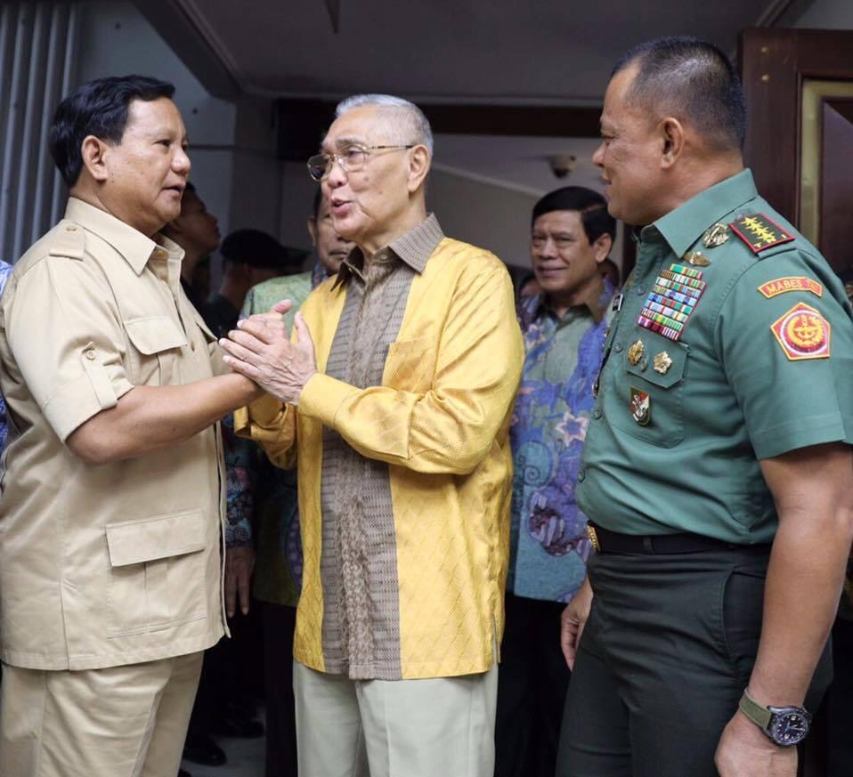 Try Sutrisno Minta TNI Tolak Anak-Cucu Eks PKI Jadi Tentara