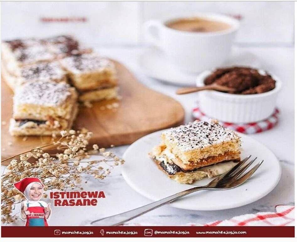 Serupa tapi Tak Sama, 15 Artis yang Bisnis Oleh-oleh &quot;Kekinian&quot;