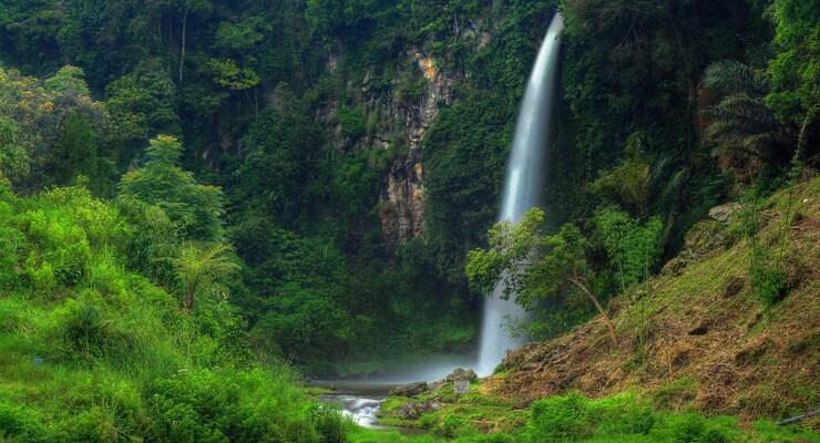 Mau liburan ke tempat wisata alam bandung murah meriah ? Lihat ini dulu