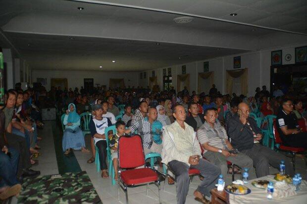 Warga Kota Sorong Antusias Nonton Film Pengkhianatan PKI