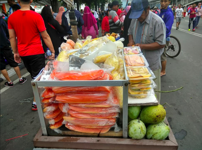Berbagai Godaan yang Gagalkan Pembakaran Kalori di Car Free Day