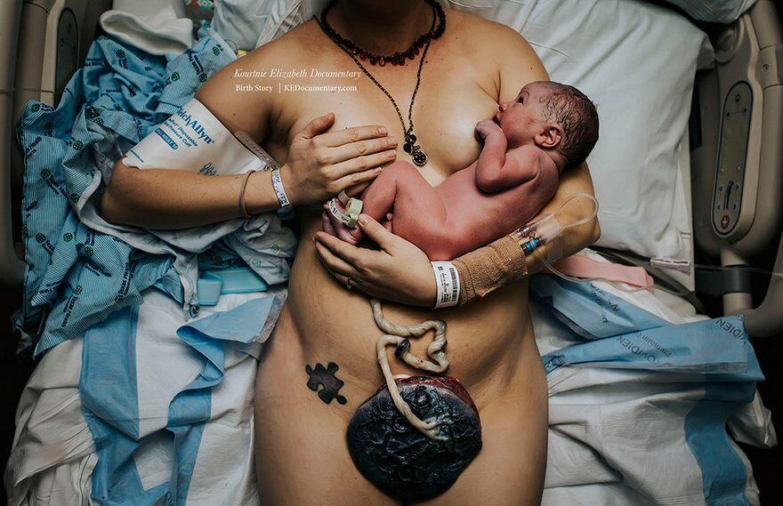 Warning .. !! NSFW Pemenang Lomba Foto Kelahiran 2017 Terbaik 