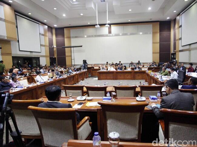 Anggota F-PKS: KPK Terkesan Benci Koruptor, Bukan Korupsi