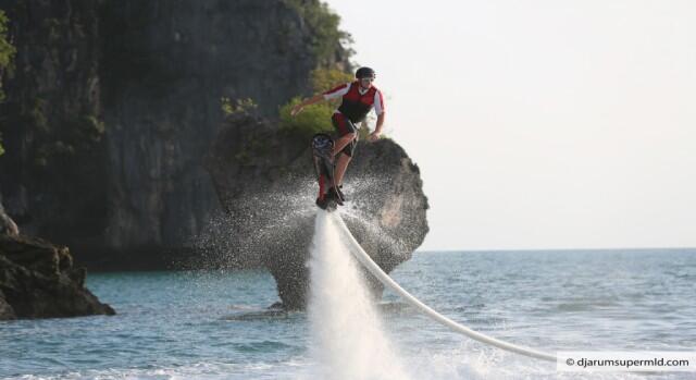 Mengenal Hoverboard Water, Alat yang Bikin Kita Serasa Jadi Green Goblin Gan!