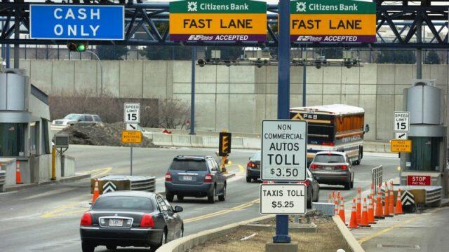 Mulai 31 Oktober Pembayaran Seluruh Jalan Tol Wajib Nontunai