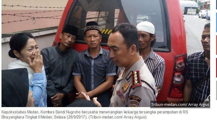 Ratapan Ibunda Tersangka Pembunuhan Sopir Grab saat Bersua Kapolrestabes