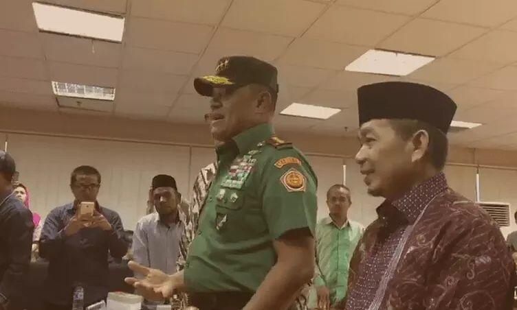 Panglima TNI Jenderal Gatot Nurmantyo Tampil dalam Acara FGD di Senayan