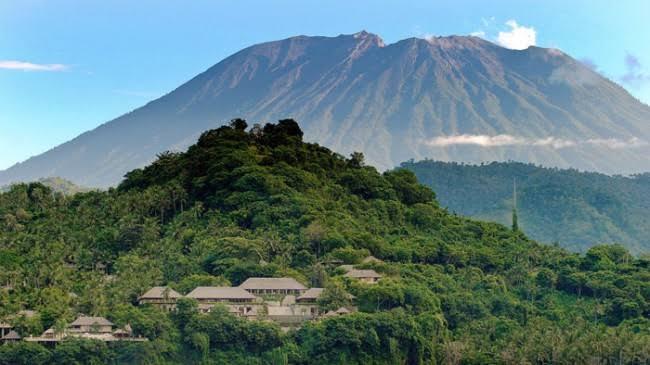 Gunung Agung Riwayatmu Dulu