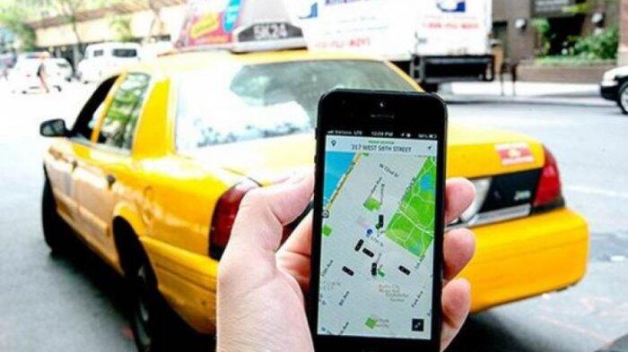 Kemenhub: Mobil Plat Hitam Boleh Jadi Taksi Online, ASALKAN...