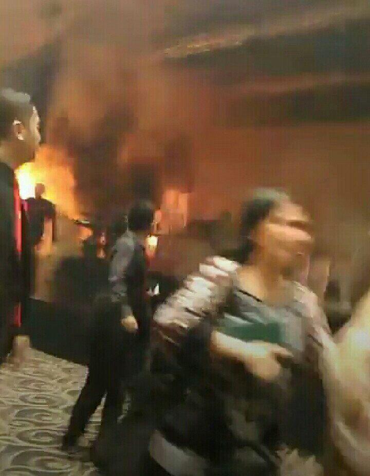 Detik-detik Kebakaran di Jogja City Mall Di Lantai 4 Gereja