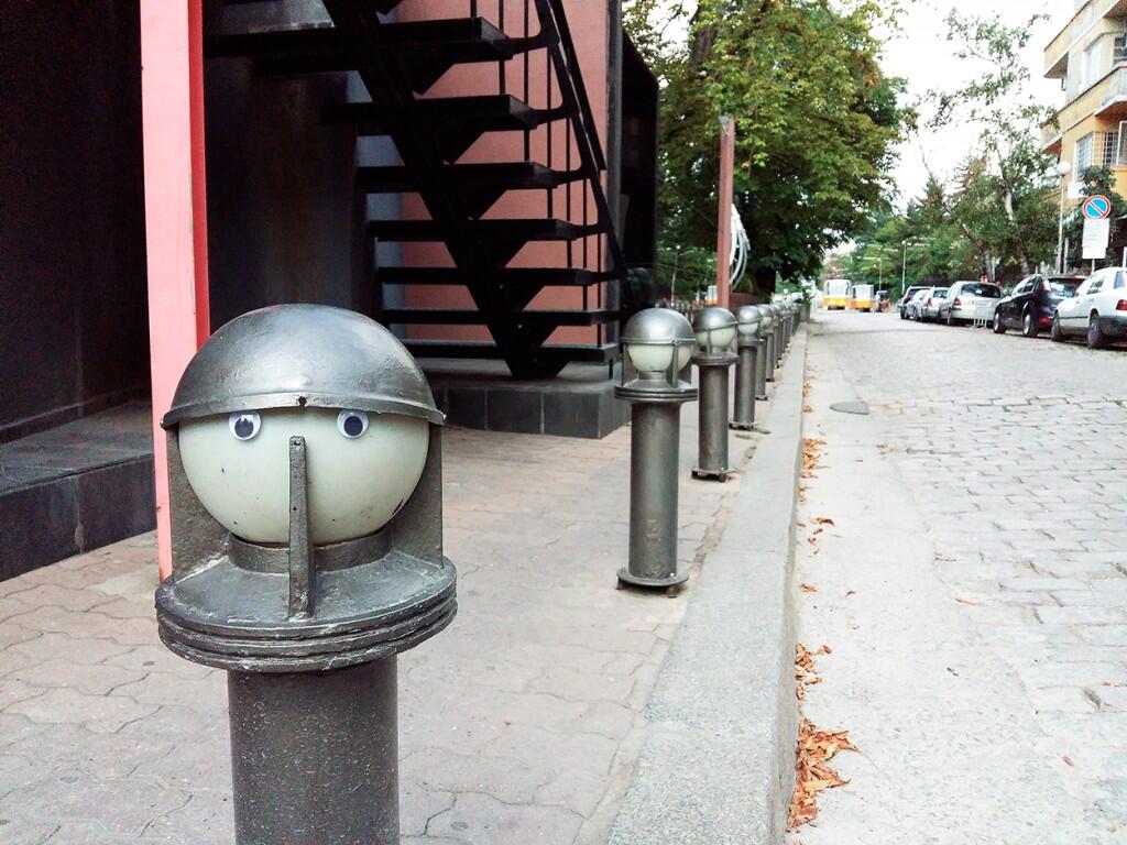 Googly Eyes Bisa Membuat Sesuatu Jadi Hidup 