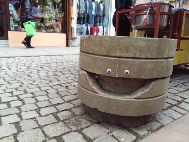 Googly Eyes Bisa Membuat Sesuatu Jadi Hidup 