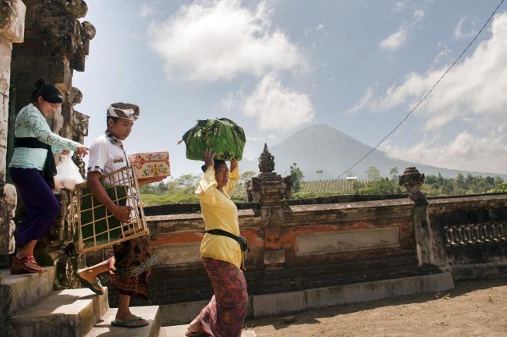 Pengungsi Gunung Agung Mencapai 134.229 Orang