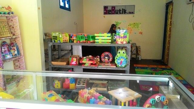 Master Postingan Puzzle SEBUTIK EDUTOYS