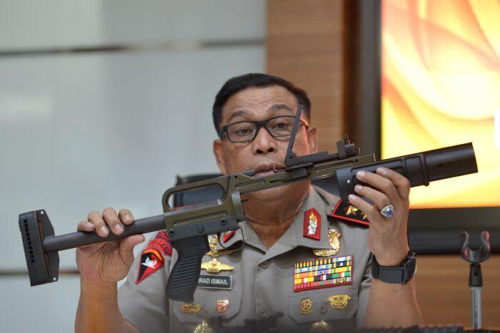 Polri akui ratusan senjata yang tertahan di bandara