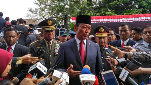 Wiranto Jamin Impor Senjata Brimob Bukan Gangguan Keamanan