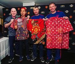 Batik di Old Trafford Manchester United