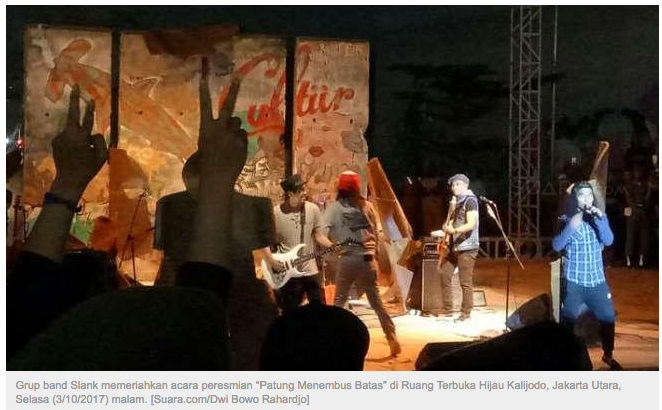 Resmikan Patung Menembus Batas, Slank 'Goyang' Kalijodo