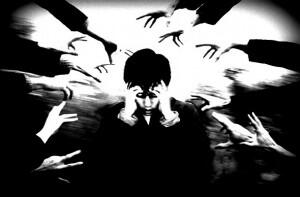 Hati-hati, Menggelitik Diri Sendiri Termasuk Gejala Sakit Mental!