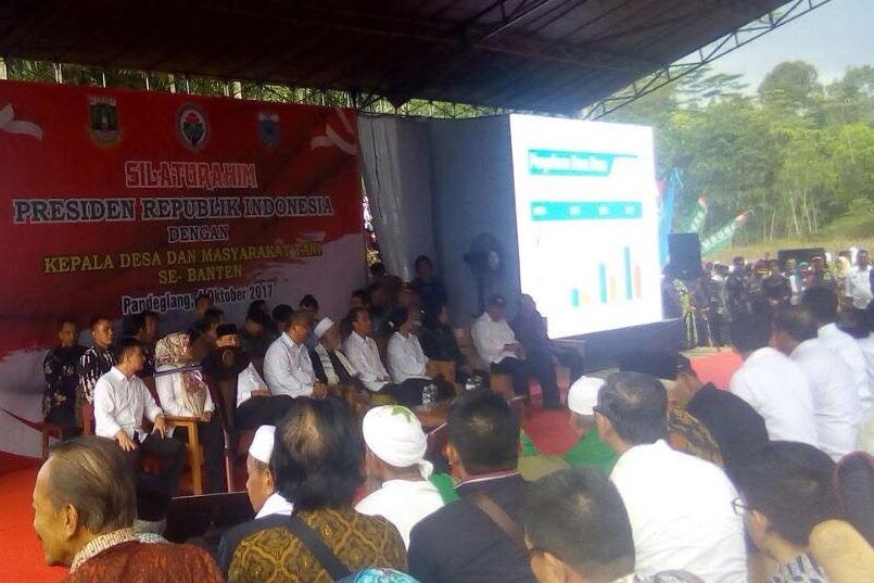 Jokowi: Dana Desa Jangan Masuk Kantong!