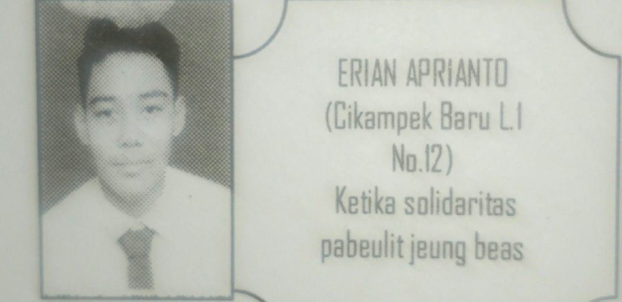 Buku Album Sekolah