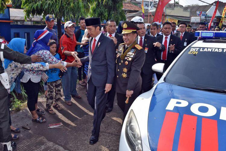 Cerita Jokowi Basah Kuyup Jalan Kaki ke Lokasi HUT TNI