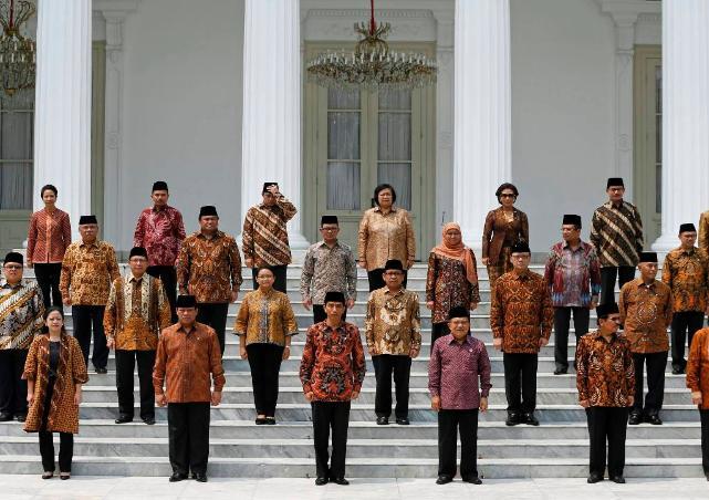 3 Tahun Jokowi - JK, Prestasi dan Dekadensi