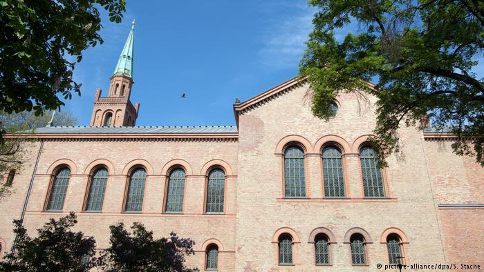 Inilah Masjid Liberal Pertama di Jerman Yang Kontroversial