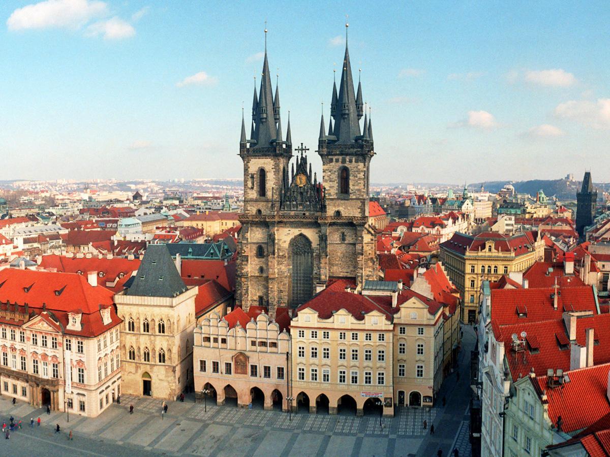 Чехия. Ратуша в Чехии. Исторический центр Праги. Прага столица Чехии 2022. Прага виды города.