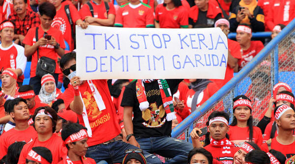 Tipe-tipe Penonton Bola di Stadion. Agan Sista yang Mana?