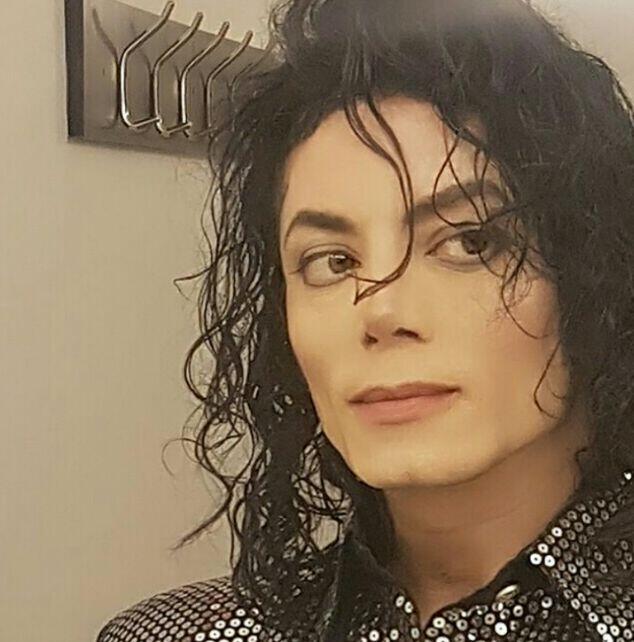 Viral!! Michael Jackson Masih Hidup? Ternyata Hanya Mirip Doank