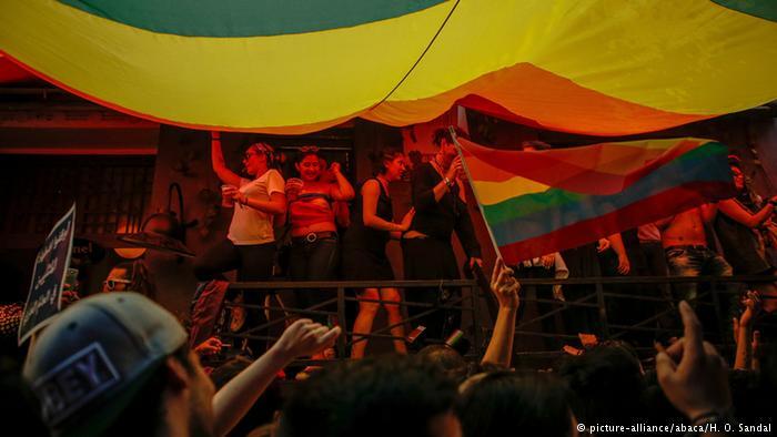 Ternyata Negara-Negara Ini Legalkan Gay &amp; Lesbian, Indonesia Juga Loh!