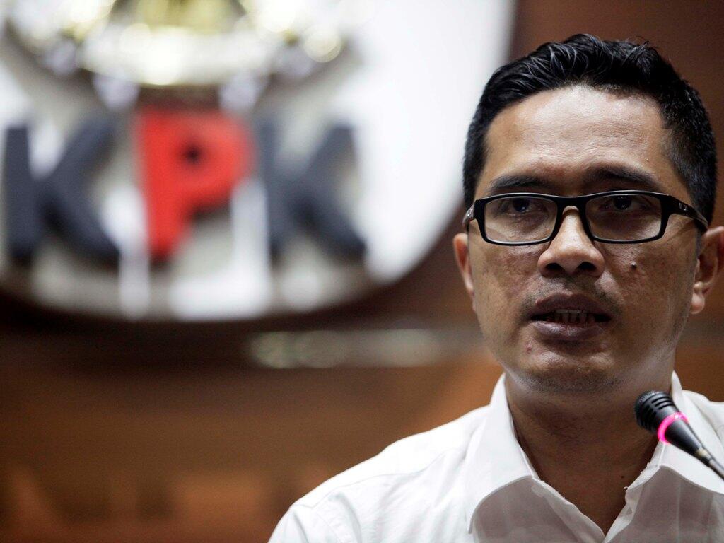 KPK Geledah Tiga Lokasi Terkait Suap Ketua Pengadilan Tinggi Manado