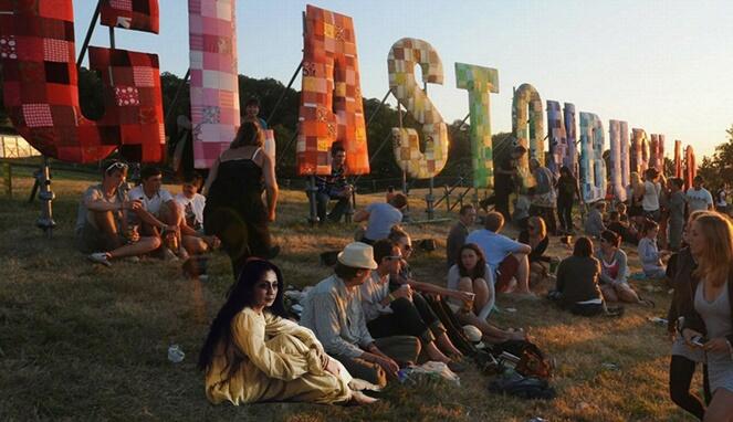 10 Meme Kocak Film Pengabdi Setan, Lucunya Bikin Ngakak Seharian